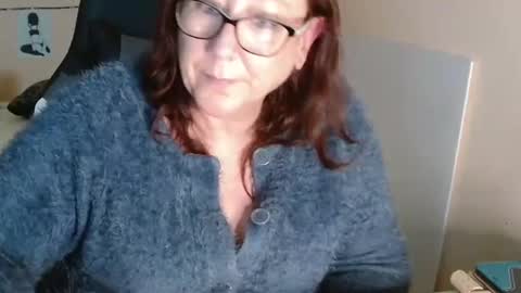 Snapshot of laureanne50 chatting on December 22, 2024, 2:49 pm laureanne online show from December 22, 2024, 2:49 pm