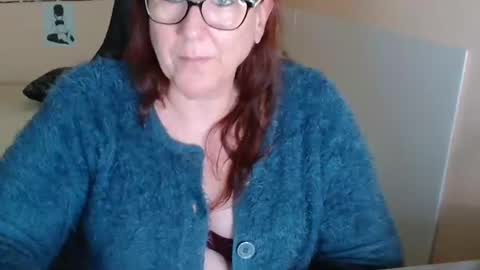 Snapshot of laureanne50 chatting on January 18, 2025, 9:56 am laureanne online show from January 18, 2025, 9:56 am