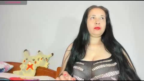 laureen777 online show from February 8, 2026, 12:30 pm