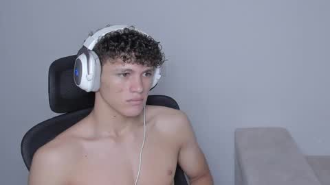 Snapshot of laureent__ chatting on September 22, 2025, 8:00 pm Laureent online show from September 22, 2025, 8:00 pm