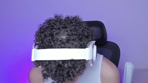 Snapshot of laureent__ chatting on October 21, 2025, 5:02 pm Laureent online show from October 21, 2025, 5:02 pm