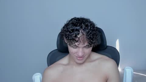 Snapshot of laureent__ chatting on October 27, 2025, 6:12 pm Laureent online show from October 27, 2025, 6:12 pm