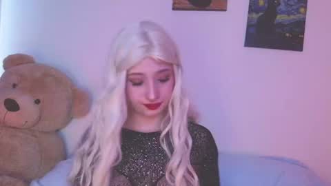 Laurem  online show from July 13, 2026, 7:49 pm