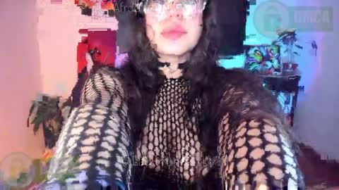  Im Lauren  independent model   online show from April 2, 2026, 11:57 pm
