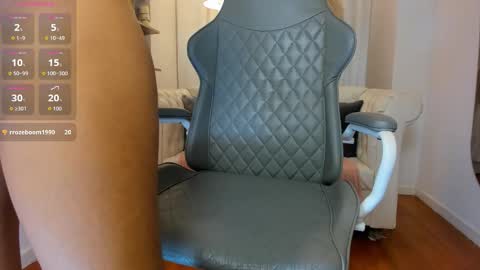 Snapshot of lauren_carterr_ chatting on February 13, 2026, 7:10 pm LAUREN online show from February 13, 2026, 7:10 pm