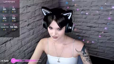 Snapshot of lauren_raquel chatting on December 3, 2024, 5:23 pm Eva online show from December 3, 2024, 5:23 pm