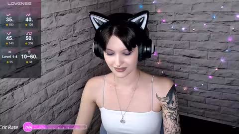 Snapshot of lauren_raquel chatting on December 7, 2024, 9:00 pm Eva online show from December 7, 2024, 9:00 pm