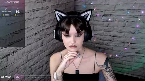 Snapshot of lauren_raquel chatting on January 22, 2025, 7:13 pm Eva online show from January 22, 2025, 7:13 pm