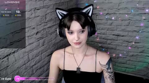 Snapshot of lauren_raquel chatting on January 27, 2025, 7:03 pm Eva online show from January 27, 2025, 7:03 pm