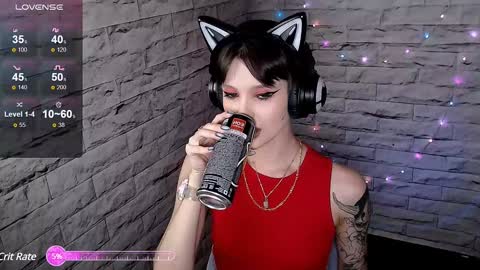 Snapshot of lauren_raquel chatting on January 28, 2025, 6:28 pm Eva online show from January 28, 2025, 6:28 pm