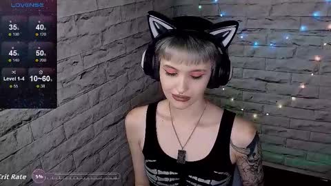 Snapshot of lauren_raquel chatting on October 18, 2025, 6:41 pm Eva online show from October 18, 2025, 6:41 pm