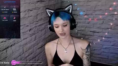 Snapshot of lauren_raquel chatting on October 26, 2025, 12:11 pm Eva online show from October 26, 2025, 12:11 pm