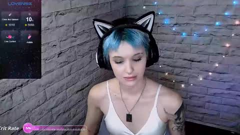 Snapshot of lauren_raquel chatting on October 31, 2025, 7:04 pm Eva online show from October 31, 2025, 7:04 pm