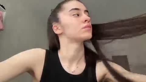 laurenadupuy online show from July 18, 2026, 2:10 pm