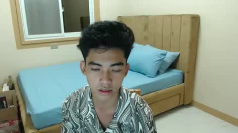 laurence_cuttieguyhere online show from March 29, 2026, 6:08 pm