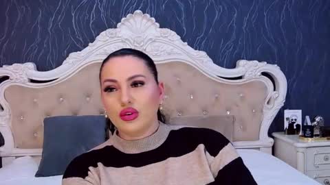 Snapshot of laurenjenssen chatting on February 6, 2026, 4:43 pm Laura online show from February 6, 2026, 4:43 pm