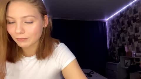 Snapshot of laurenjungling chatting on October 22, 2025, 4:51 pm Hannah online show from October 22, 2025, 4:51 pm