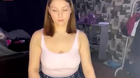 Snapshot of laurenjungling chatting on November 17, 2025, 4:57 pm Hannah online show from November 17, 2025, 4:57 pm