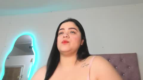 laurenlaine online show from February 8, 2026, 11:46 am