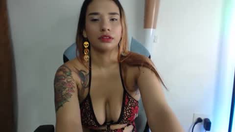 Snapshot of laurenphillipsx chatting on December 6, 2024, 11:14 pm Lauren online show from December 6, 2024, 11:14 pm