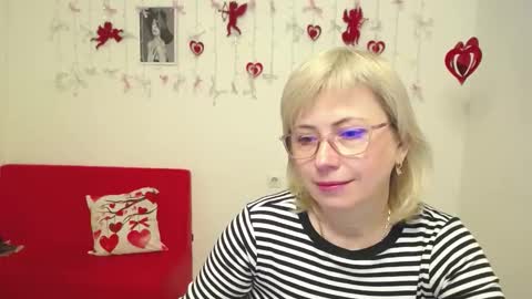 Snapshot of laurenwishy chatting on February 1, 2026, 6:01 am Lauren online show from February 1, 2026, 6:01 am