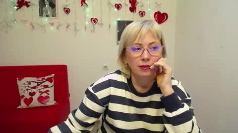 Snapshot of laurenwishy chatting on February 5, 2026, 8:35 pm Lauren online show from February 5, 2026, 8:35 pm