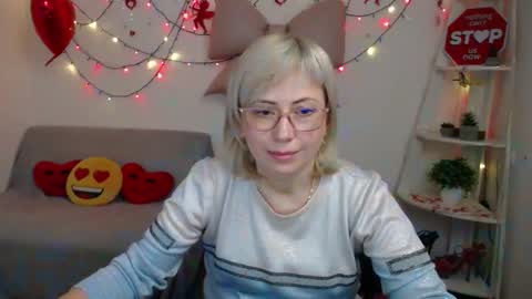 Snapshot of laurenwishy chatting on February 10, 2026, 7:40 pm Lauren online show from February 10, 2026, 7:40 pm