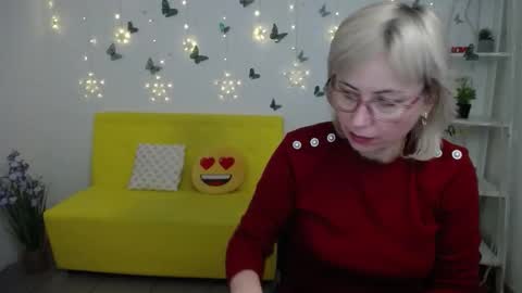 Snapshot of laurenwishy chatting on February 23, 2026, 6:00 am Lauren online show from February 23, 2026, 6:00 am