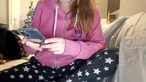 Snapshot of lauriehotxxx chatting on December 12, 2024, 5:37 pm lauriehotxxx online show from December 12, 2024, 5:37 pm