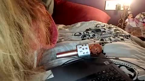 Snapshot of lauriehotxxx chatting on March 9, 2025, 6:00 pm lauriehotxxx online show from March 9, 2025, 6:00 pm