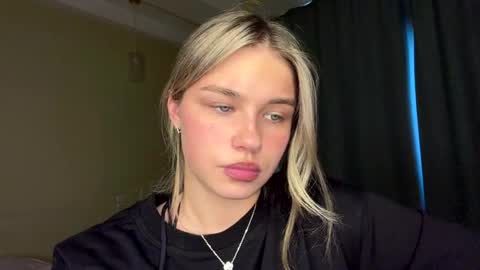 Bella online show from May 27, 2026, 1:08 pm