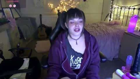 Lavenderrzz online show from March 1, 2026, 4:42 pm