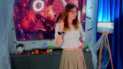 Snapshot of laveniadevoss chatting on November 24, 2025, 8:03 am Gloria online show from November 24, 2025, 8:03 am