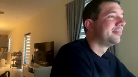 Snapshot of law_cambio chatting on February 11, 2025, 1:09 pm law_cambio online show from February 11, 2025, 1:09 pm