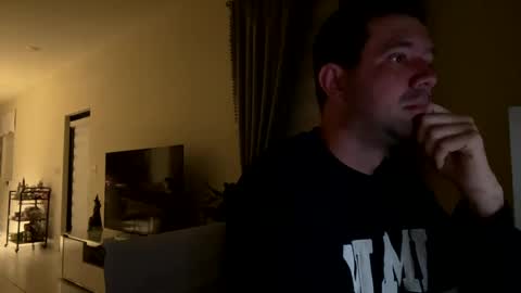 Snapshot of law_cambio chatting on February 12, 2025, 10:24 am law_cambio online show from February 12, 2025, 10:24 am