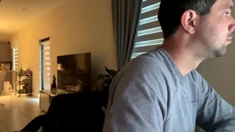 Snapshot of law_cambio chatting on February 13, 2025, 12:43 pm law_cambio online show from February 13, 2025, 12:43 pm