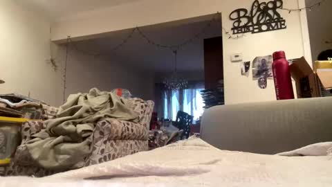 lawrencegreg106 online show from November 28, 2025, 9:39 pm