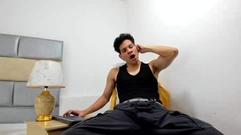 ZAmbrano online show from March 8, 2025, 12:52 pm