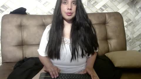 Laya seduce online show from January 12, 2026, 12:10 pm