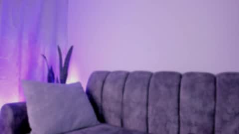 laya online show from April 6, 2026, 4:46 am