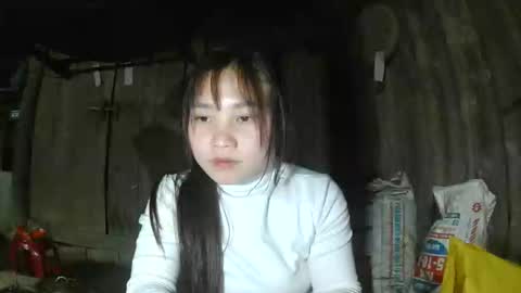 layla_999 online show from February 25, 2026, 12:15 pm