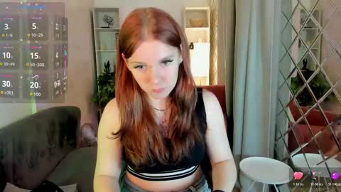 layla_glam online show from November 30, 2025, 8:24 pm
