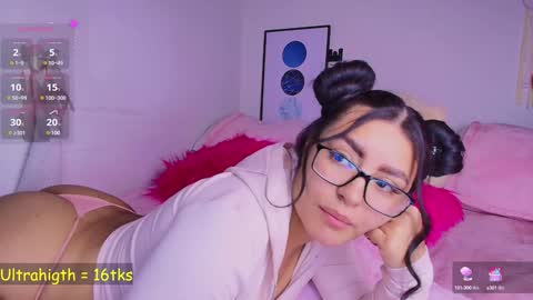 Snapshot of layla_nicols chatting on January 9, 2025, 3:12 pm Layla online show from January 9, 2025, 3:12 pm