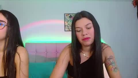Lia and Rachel online show from April 25, 2026, 11:46 pm