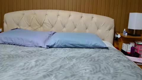 kelly online show from December 5, 2025, 2:42 am