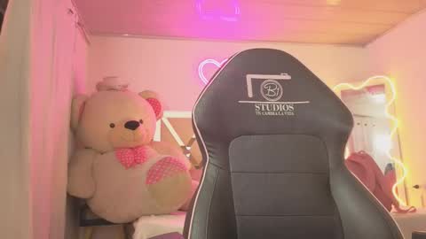 laylafoxy_tay online show from January 6, 2026, 3:10 am