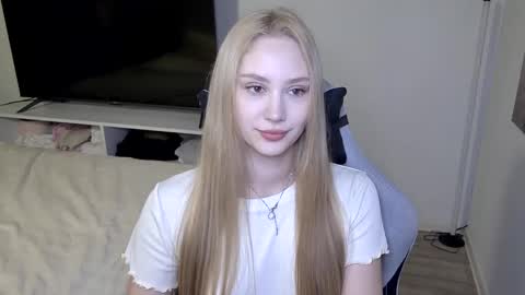 LaylaPretty001 online show from March 4, 2026, 5:24 am