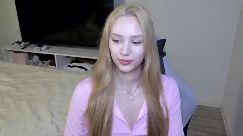 LaylaPretty001 online show from March 31, 2026, 4:24 am