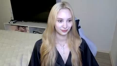 Snapshot of laylapretty001 chatting on July 4, 2026, 5:02 am LaylaPretty001 online show from July 4, 2026, 5:02 am