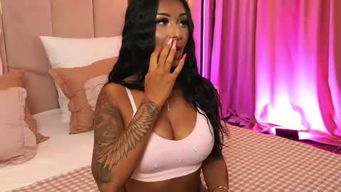 Layla online show from July 19, 2026, 6:50 am